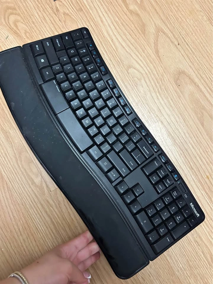 Microsoft Comfort Desktop 5050 Keyboard - photo 3