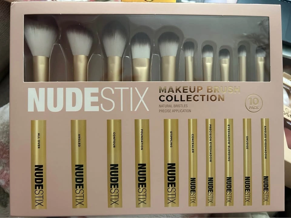 Nudestix and Huda Beauty Makeup Brush Collection - photo 4