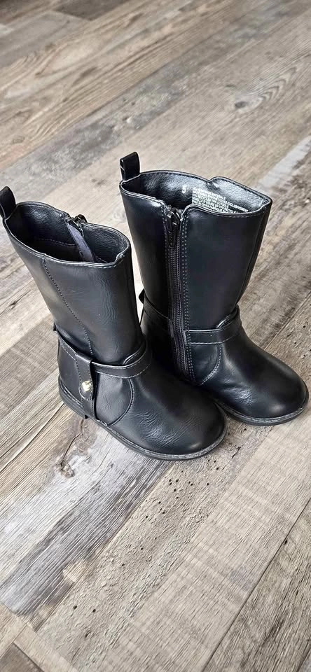 Brand New - The Children's Place Black Boots Girls Size 5