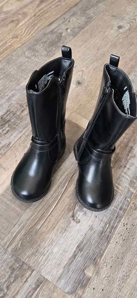 Brand New - The Children's Place Black Boots Girls Size 5 - photo 2