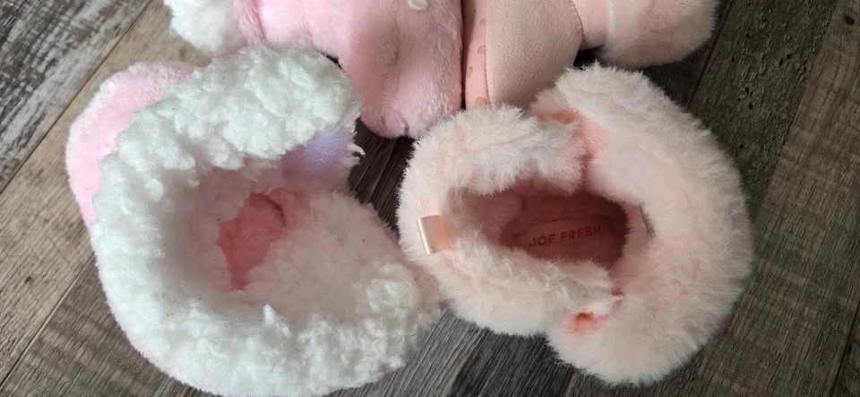 Baby Girl Slippers and Booties - photo 3