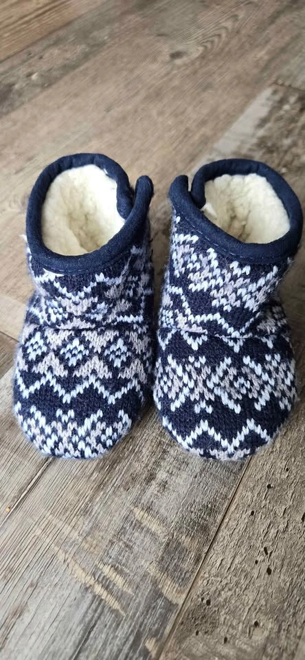 Baby Booties and Shoes Size 3 (12-18M) - photo 5