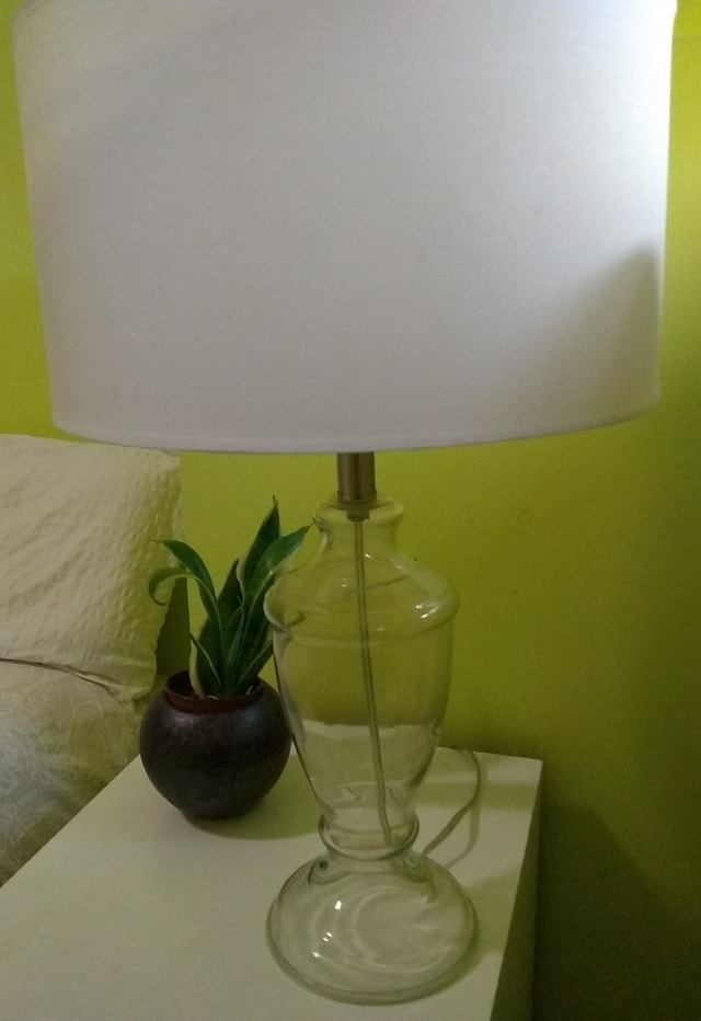 Glass table lamp white linen shade - photo 2