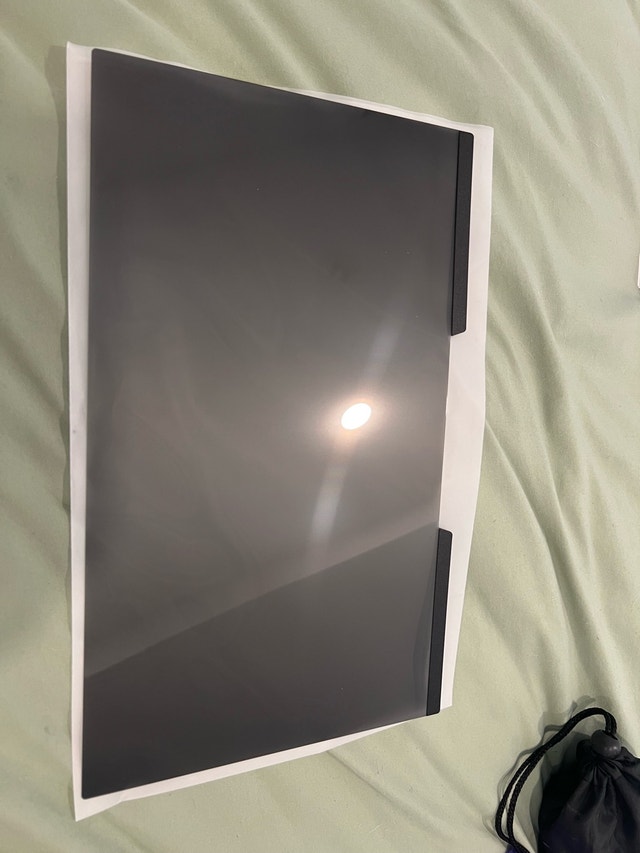 Laptop Incognito Screen