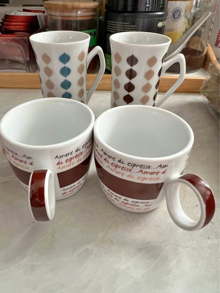 🏈 4 Espresso cups