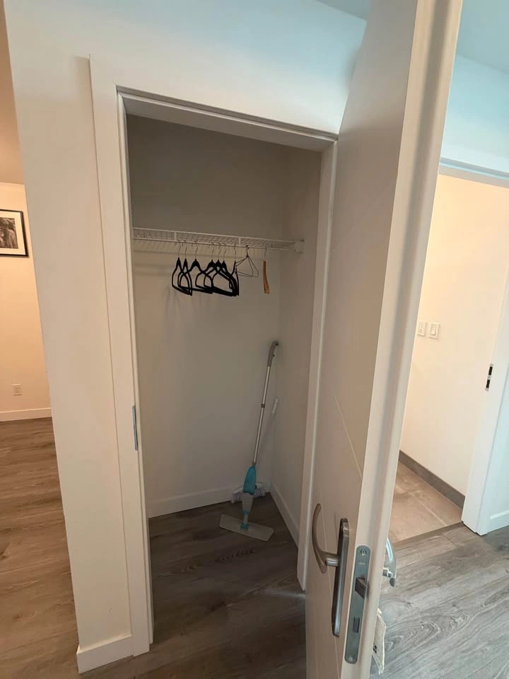 2 Beds 2 Baths - Apartment - photo 3