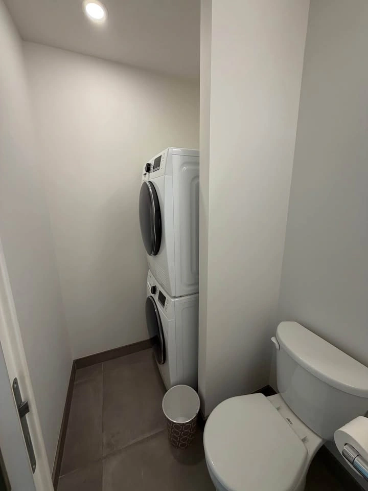 2 Beds 2 Baths - Apartment - photo 5