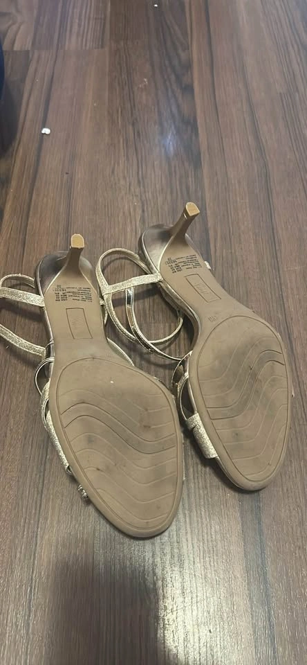 Fioni Gold Heels - photo 2