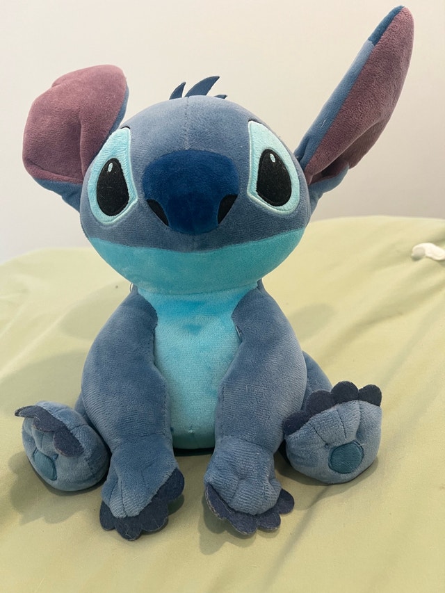 Disney Stitch Plushie - photo 2