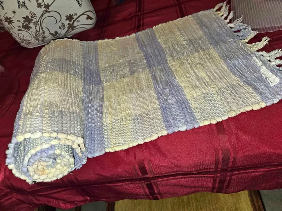 Table runner, placemats, napkins thumbnail