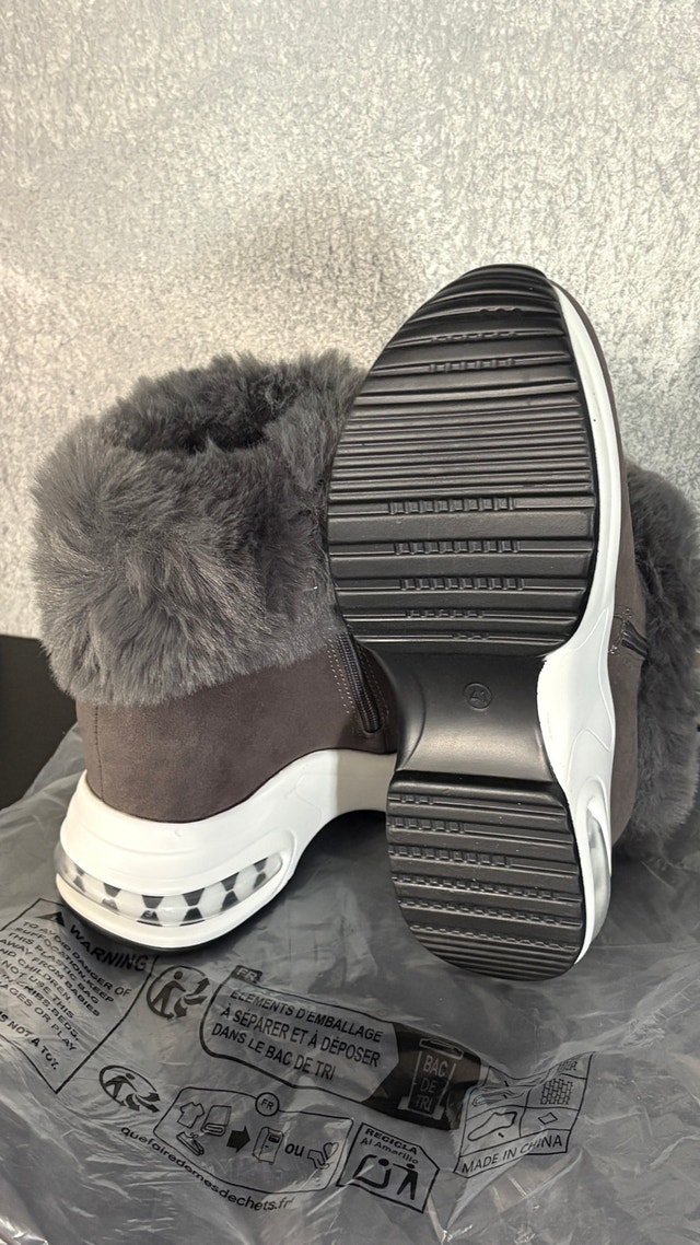 Women’s Platform Boots-Size 10 - photo 5