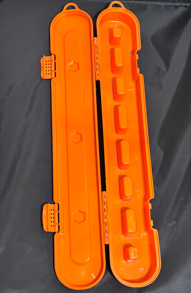 Chainsaw Chain Storage Case - photo 4