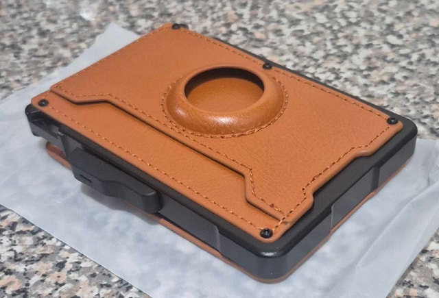 AirTag Slim Metal Wallet