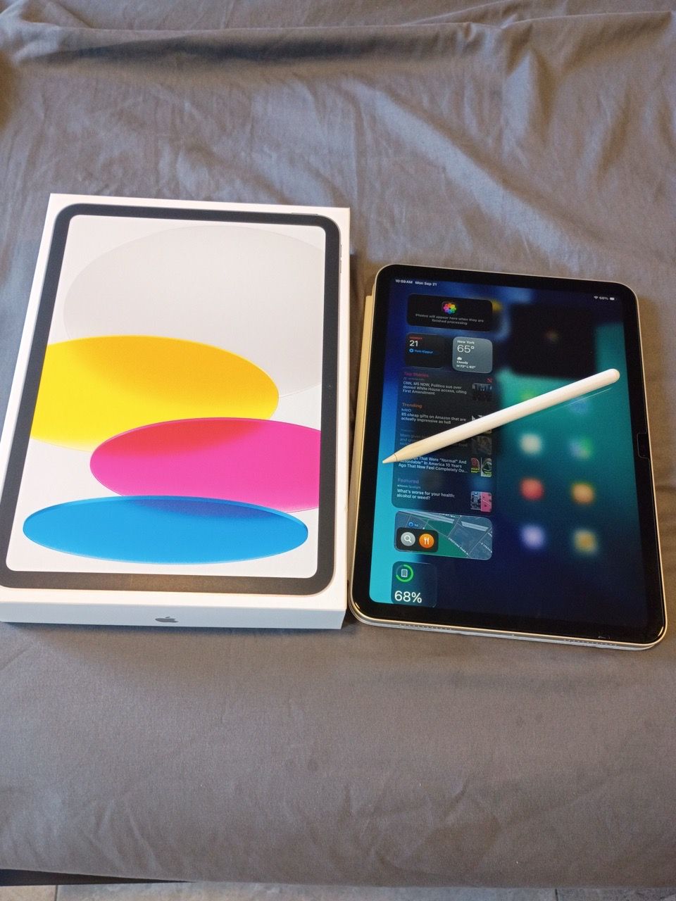 iPad A16 with Smart Folio and pen