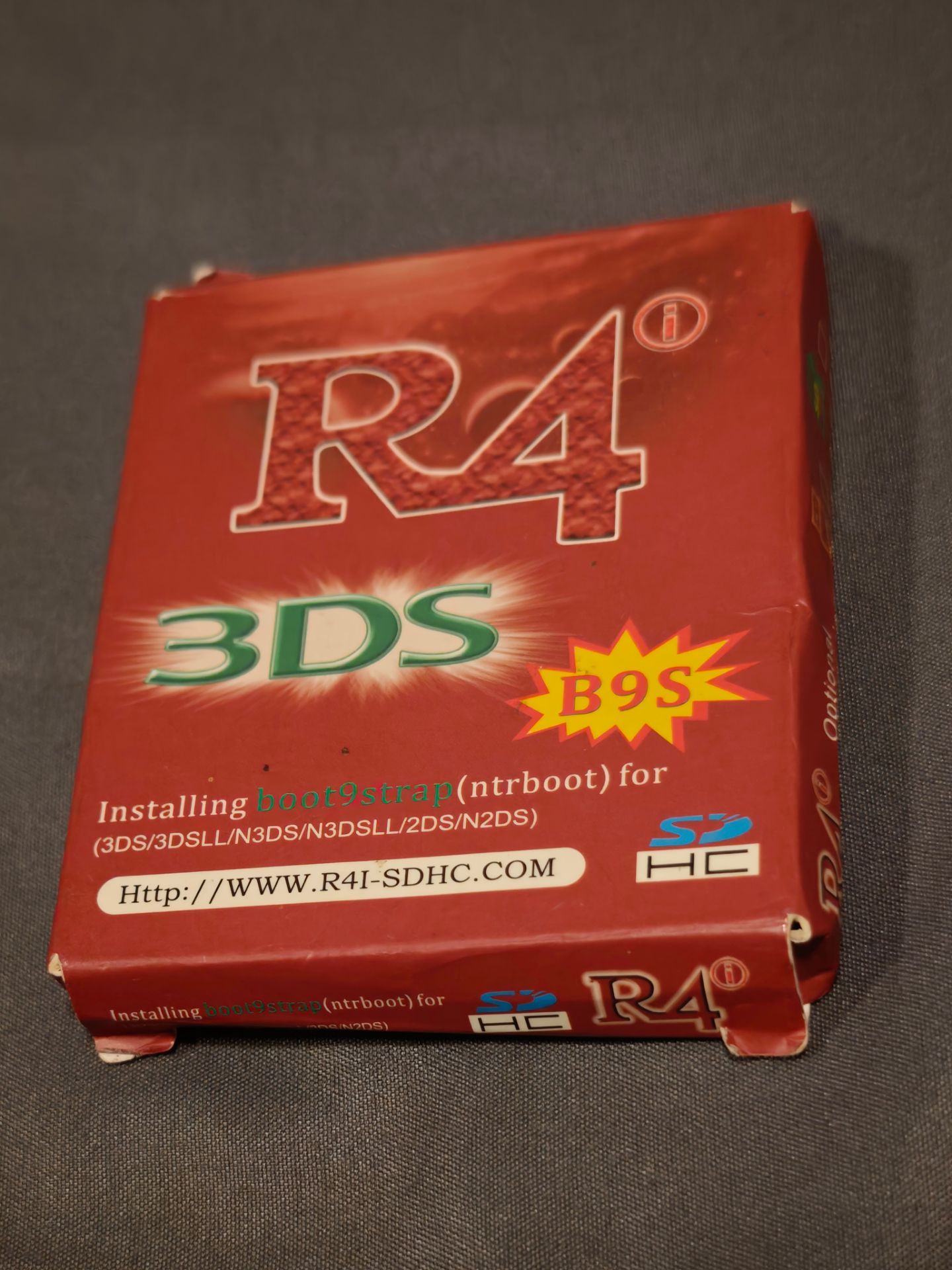 R4i 3DS B9S - photo 3