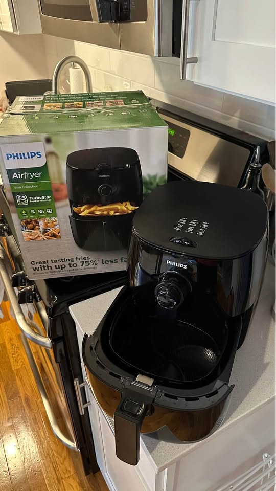 Air Fryer - Like New! - photo 2