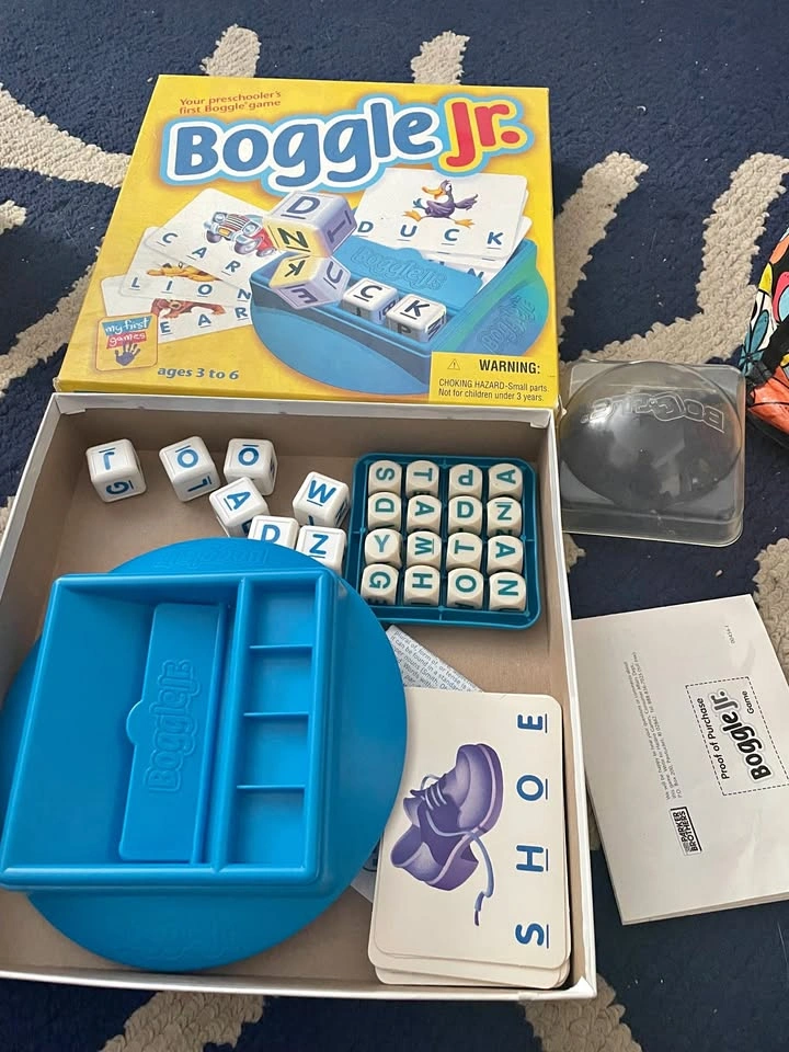 🏈Parker Brothers Boggle Jr. Preschool Word Game