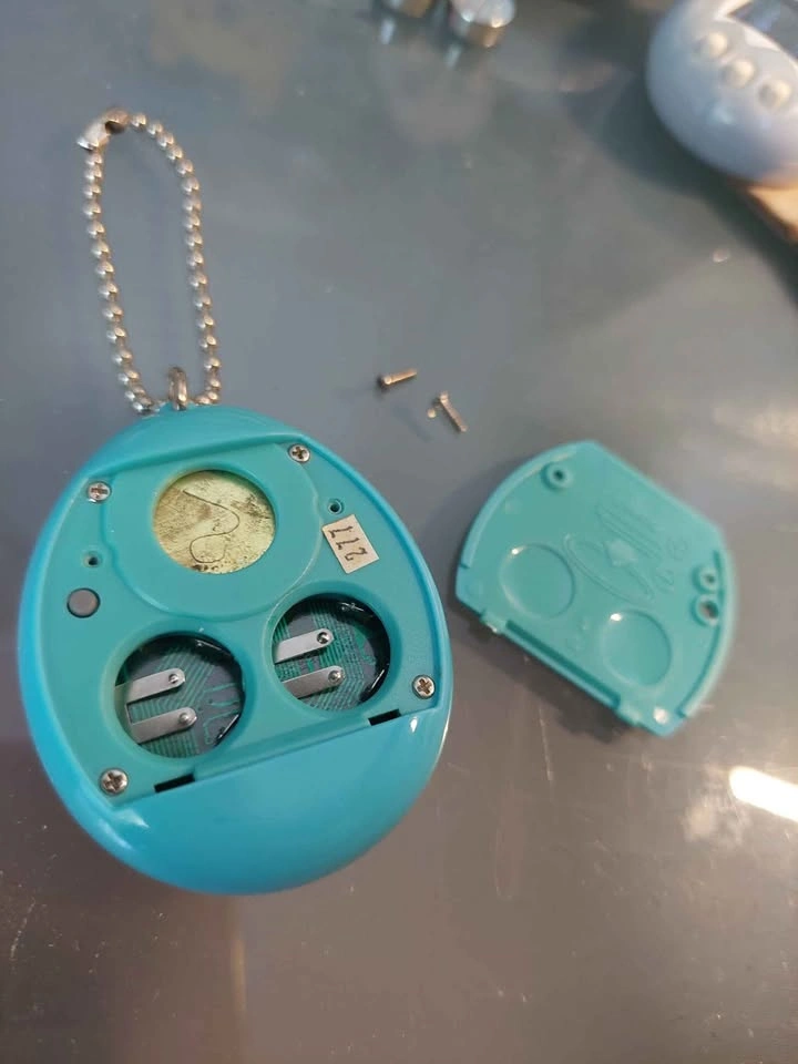 🏈 Vintage 1996 Tamagotchi - Classic Blue Clock! Japanese P1 - photo 3