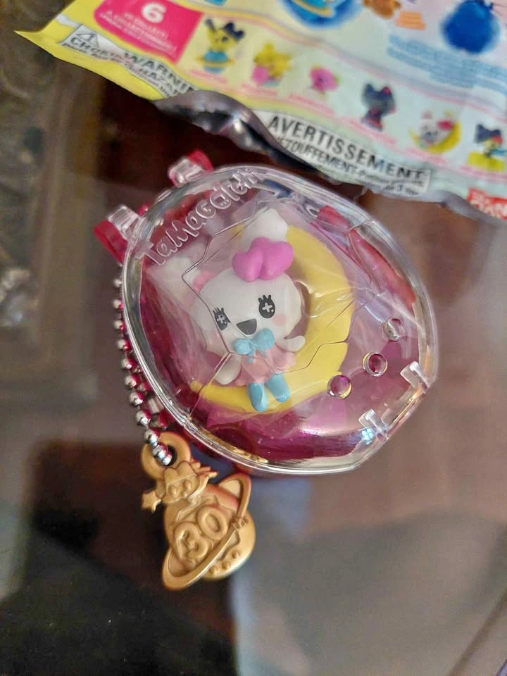 🏈 or TRADE - Bandai Namco Tamagotchi 30th Anniversary Lovelitchi