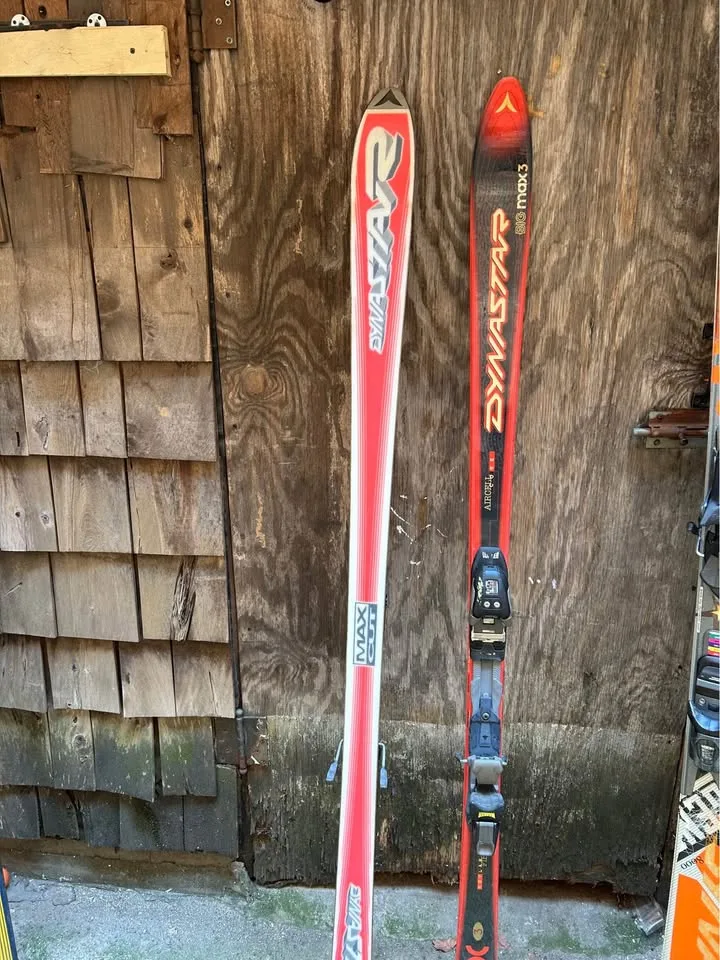 Assortment of Legendary Classic Skis image indicator(8)