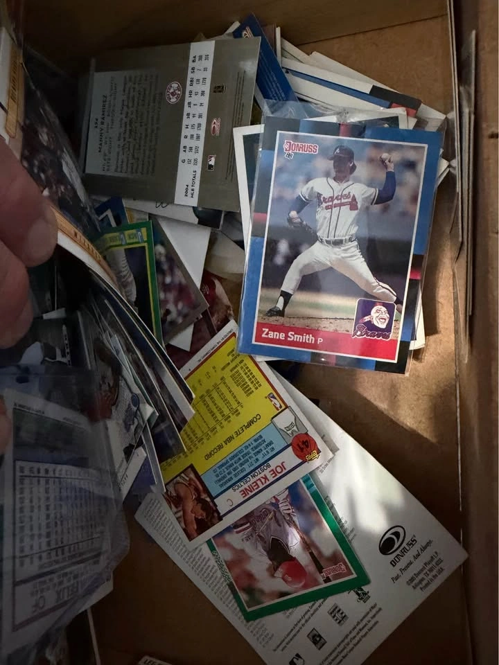 Mixed Sports Card Lot - Over 250 Cards - photo 5
