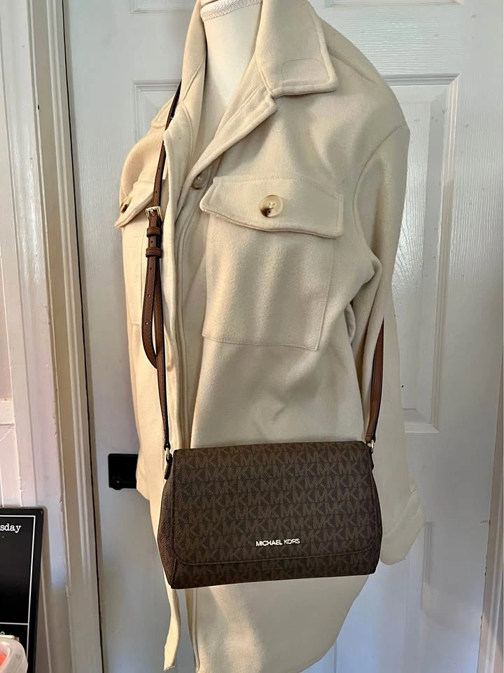 🏈 MK shoulder Bag