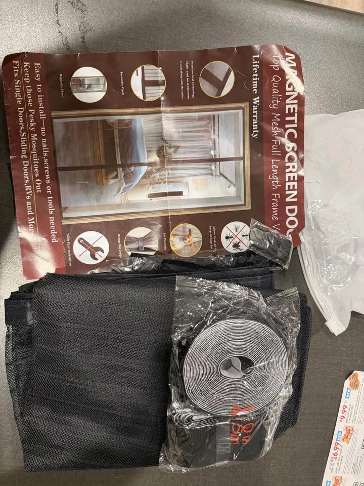 New- Heavy duty Magnetic Screen Door Mesh - photo 2