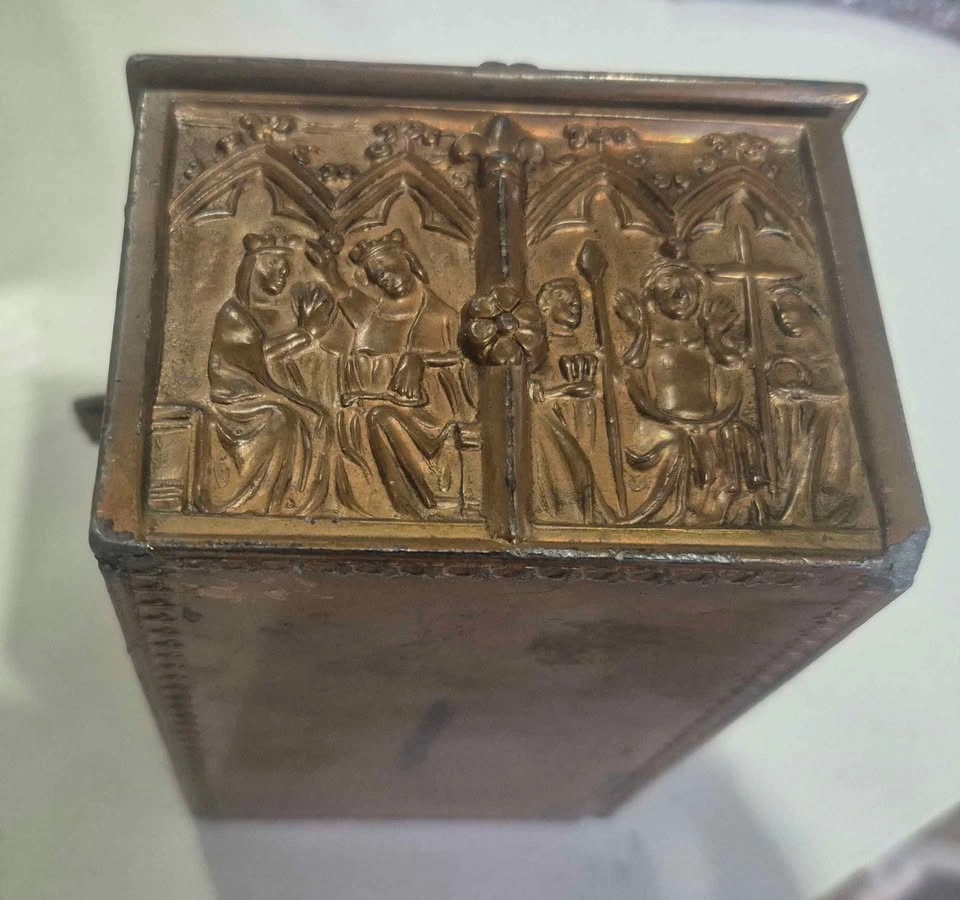 Vintage Gothic Revival Box AFC (1890-1920) - photo 3