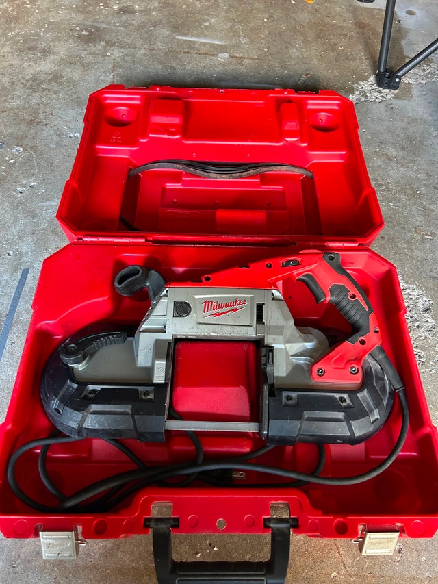 Milwaukee Corded Deep Cut Band Saw with Hard Case & Blades - photo 3