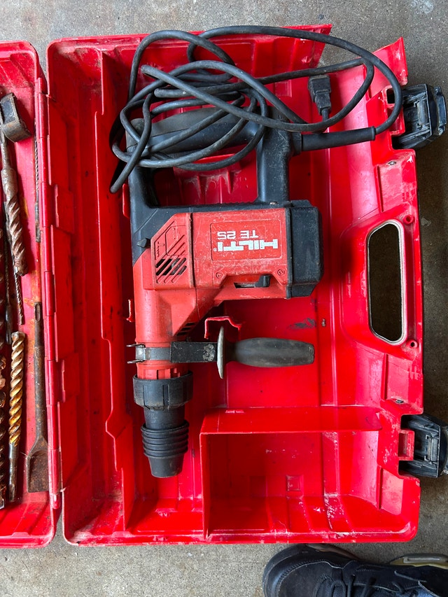 Hilti Te 25 jackhammer