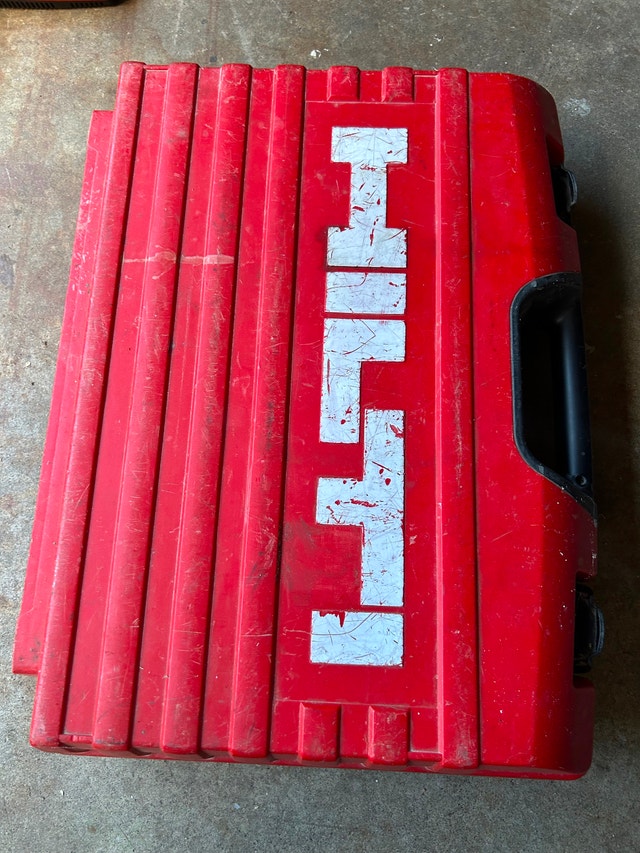 Hilti Te 25 jackhammer - photo 3