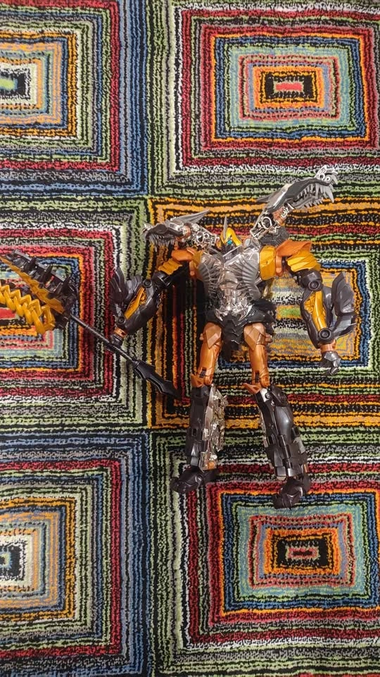 Transformers: Age of Extinction Generations Leader Class Grimloc - photo 2