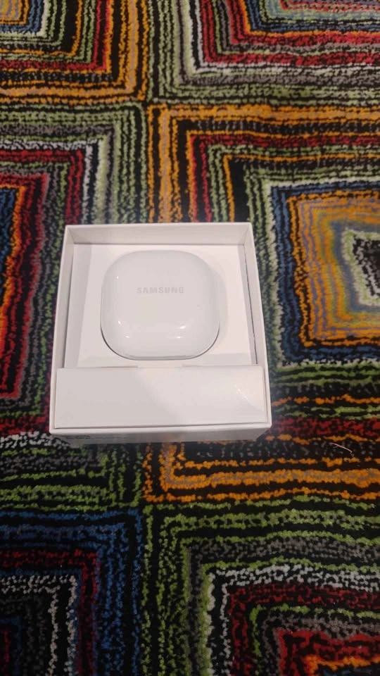 Samsung Galaxy Buds - photo 2