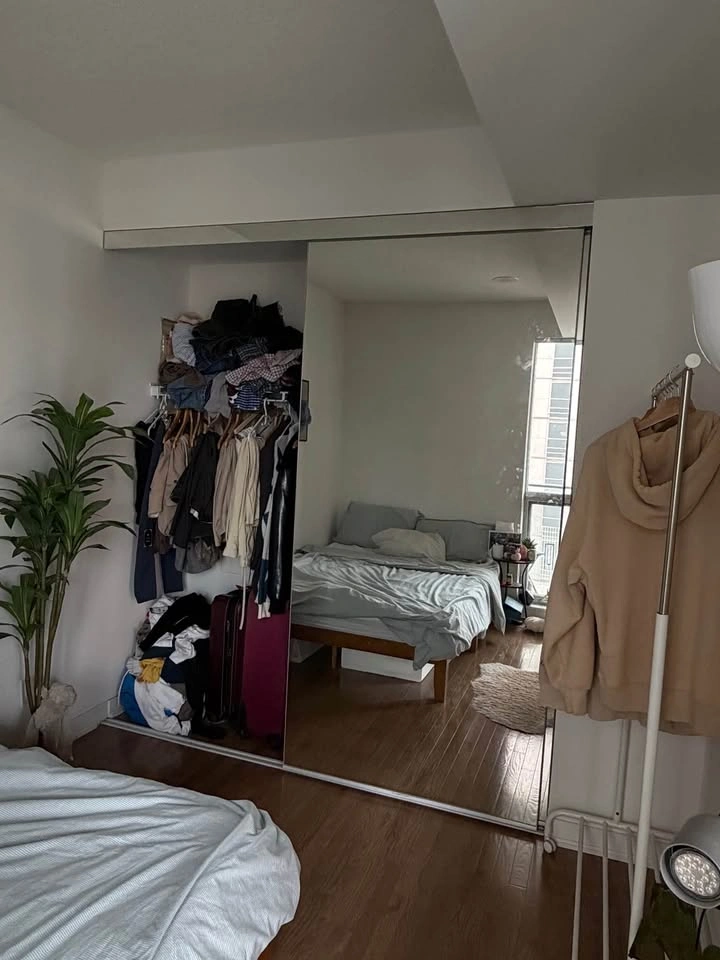 1 Bed 1 Bath - Apartment - photo 5