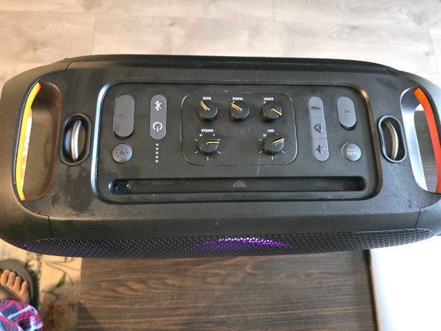 JBL PartyBox On-The-Go Speaker + Wireless Mic & Carry Strap - photo 3
