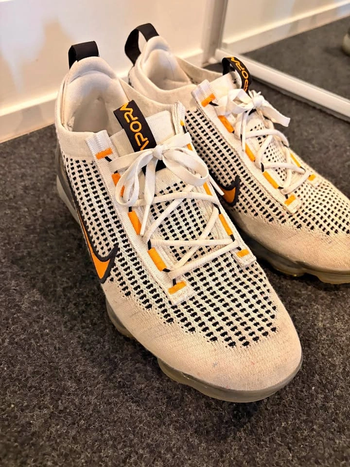 Nike Air VaporMax 2021 Flyknit (Size: US 8.5 / 265 mm)