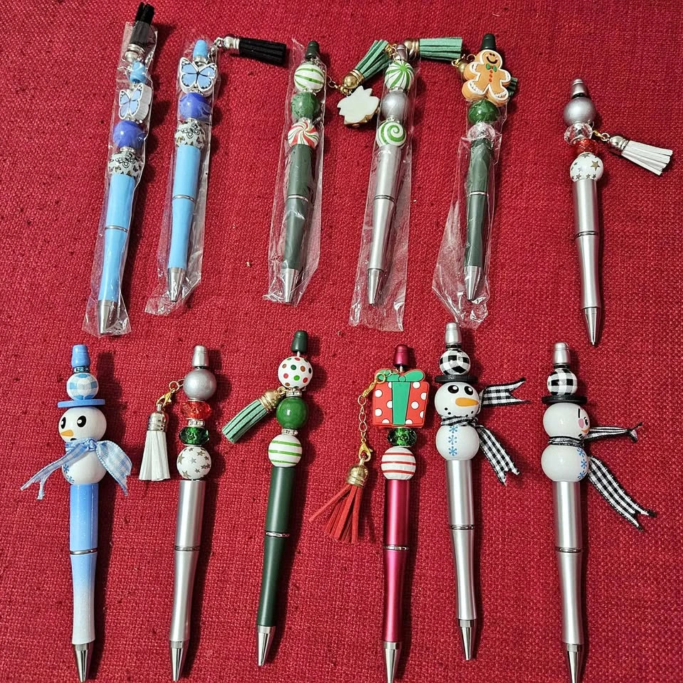 Assorted Decorative Beaded Pens🏈