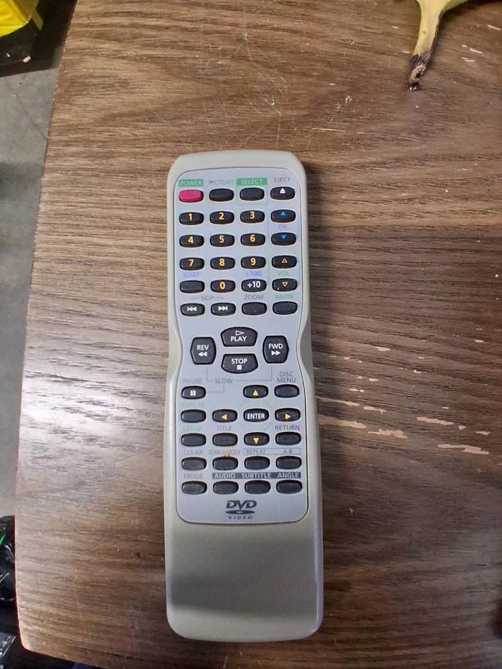 Generic DVD Player Remote Control 🏈