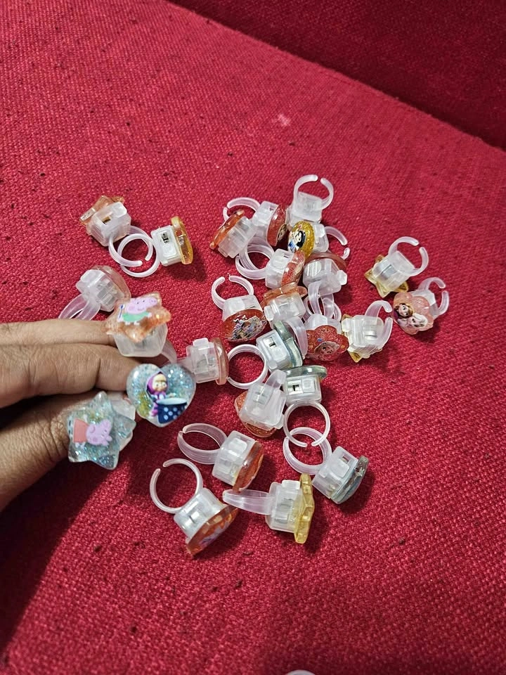 Light up LED Rings for goodie bags🏈