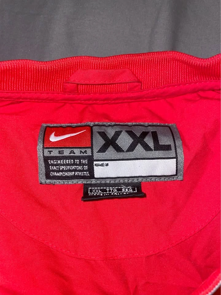 Nike Team University of Wisconsin Badgers pullover windshirt. XX - photo 2