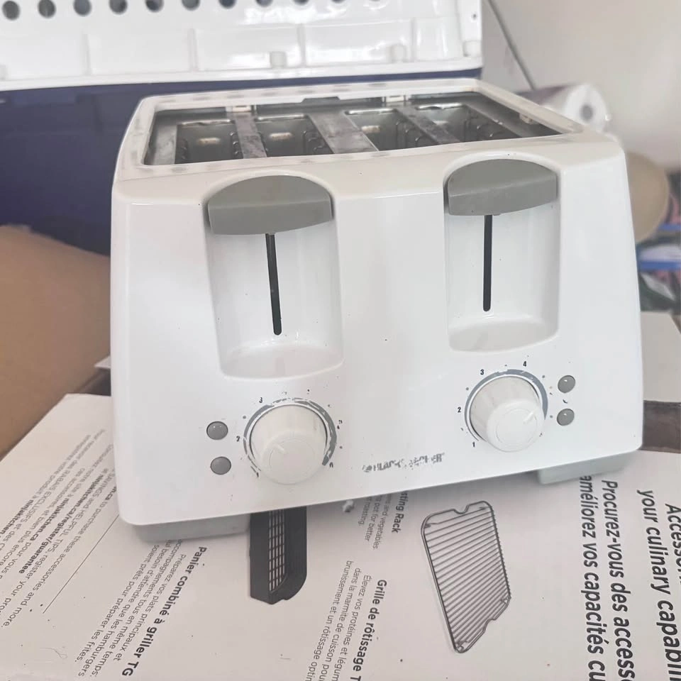 4-Slice Toaster - photo 2