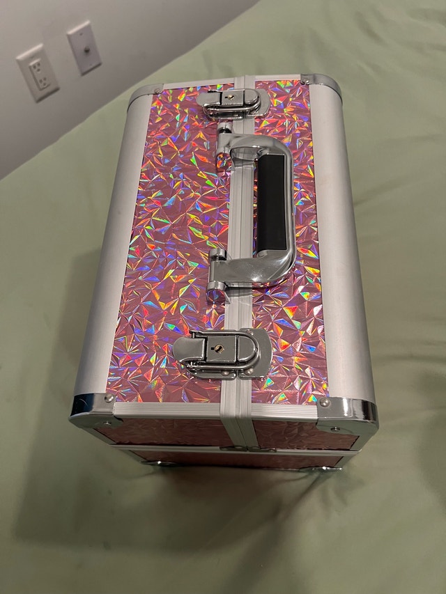 Pink Makeup Box - photo 2