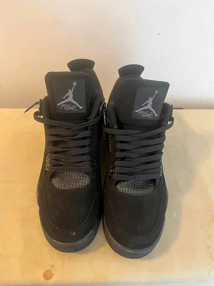 Jordan 4 black cats
