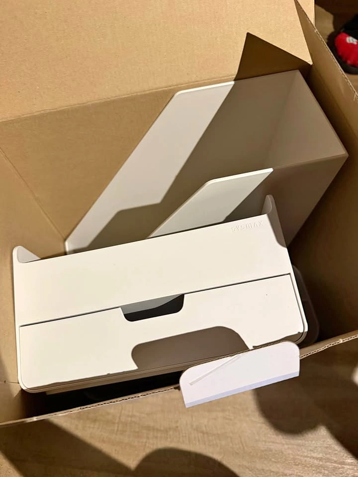Desk organizer