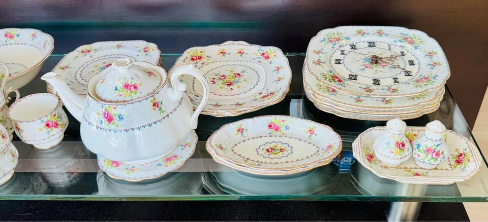 Vintage Royal Albert - Petit Point China Collection - photo 5