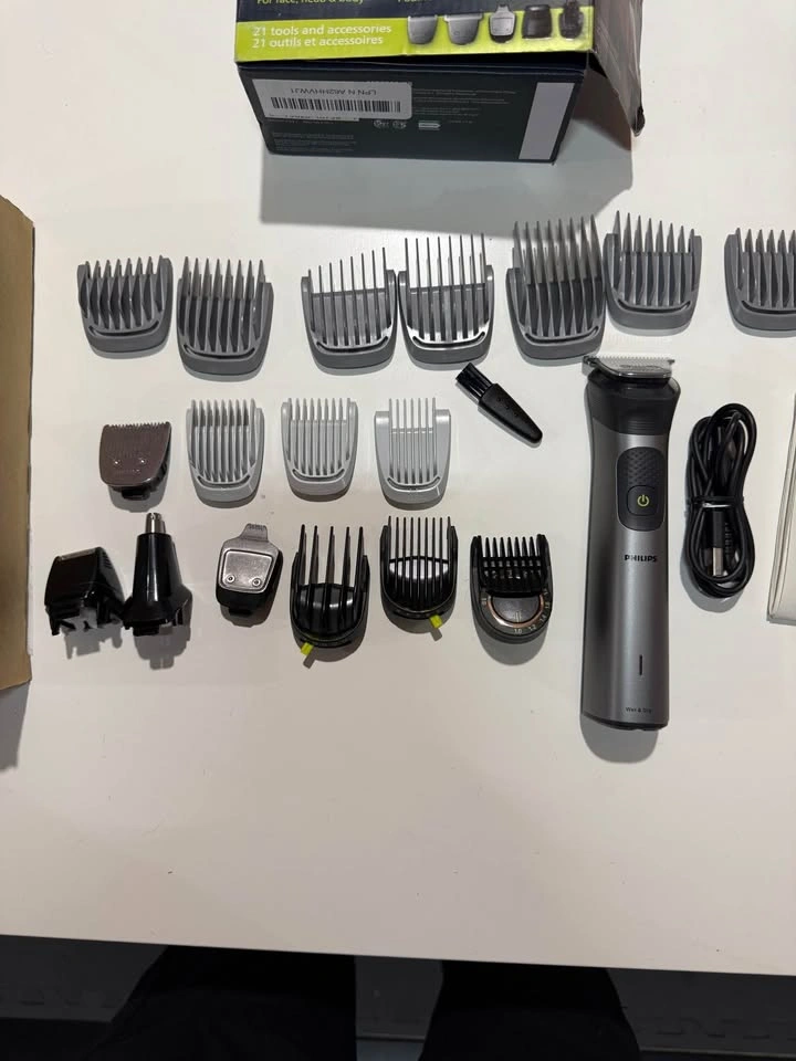 Philips Trimmer Multigroom 7000 series all in one - 21 pieces - photo 5