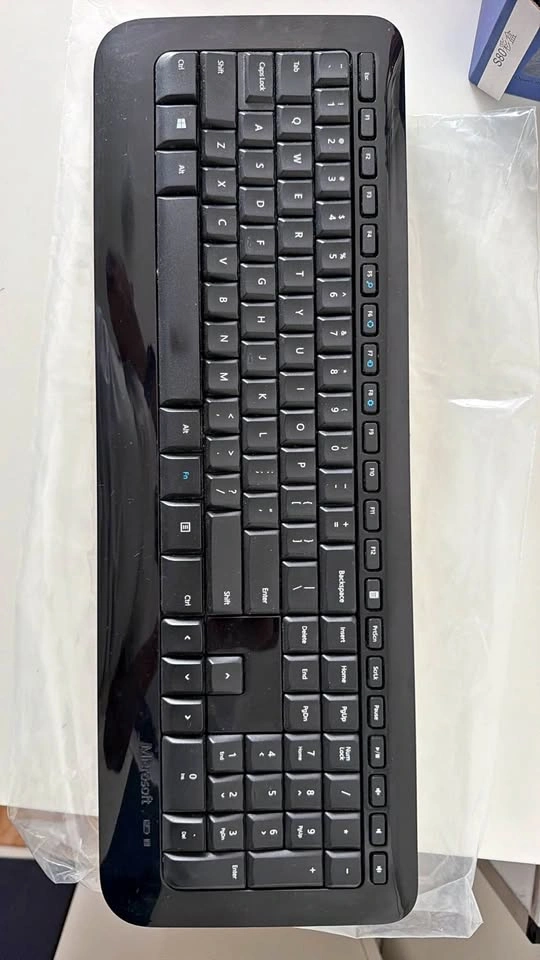 Microsoft Wireless Keyboard with wireless mouse