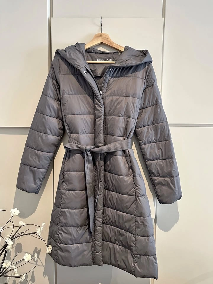 Cole Haan Signature lightweight puffer coat, size S – Like New