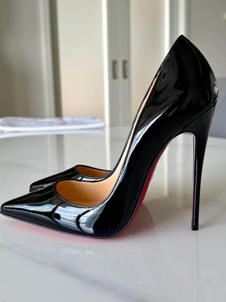 Never Worn Christian Louboutin So Kate 120 Black Patent Leather - photo 2