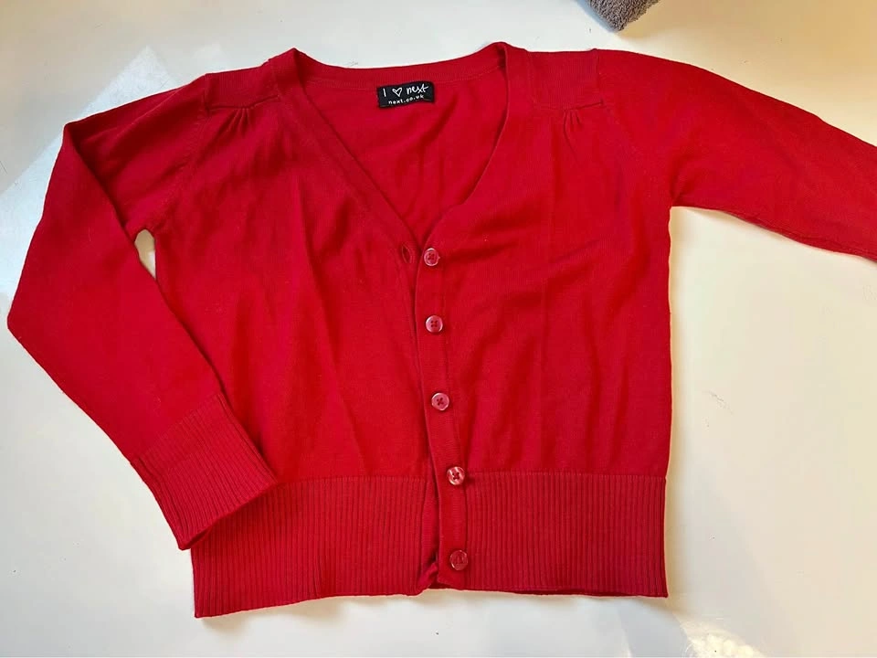 🏈 Red Cardigan